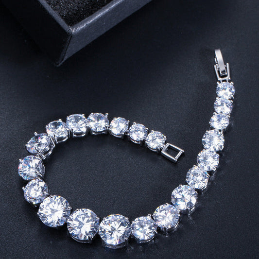 Korean version AAA zircon bracelet electroplated with 3 layers of 18 karat white gold High-end gift jewelry