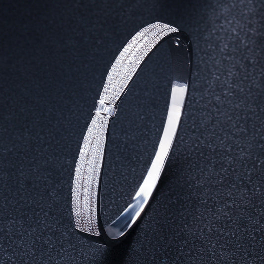 European and American minimalist bow-shaped zirconia bracelet fashionable and unique spring clasp wristband