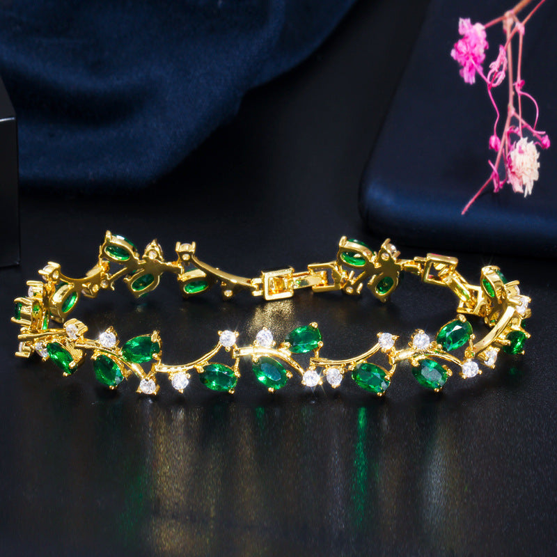 Fashionable and exquisite ladies' hand accessories - a shining AAA zircon hand chain with genuine gold electroplating