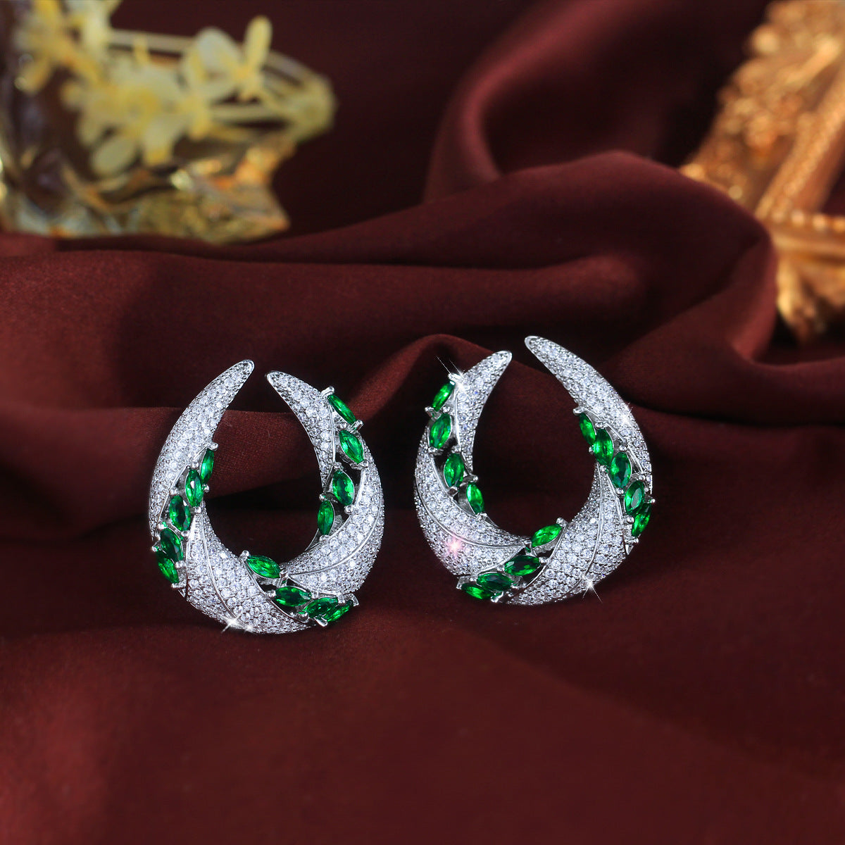 S925 silver needle fashion and luxury emerald-style subtle-set zirconia micro-set stud earrings with C-shaped ear hoop versatile for various occasions and perfect as an accessory