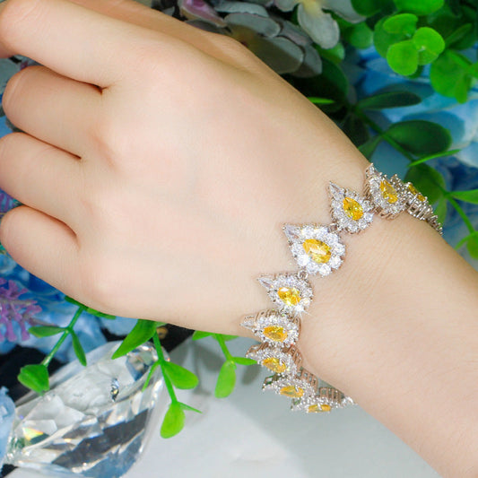Korean version of luxury light-weight jewelry with full diamonds and zirconium stones fashionable women's electroplated white gold bracelet