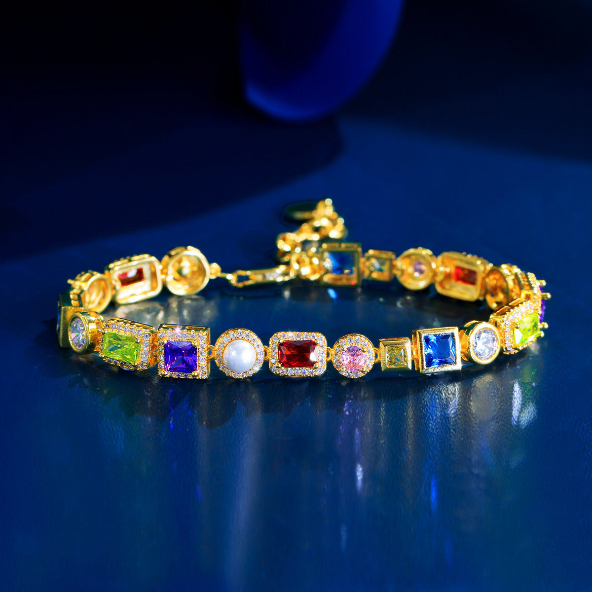European and American high-end casual colored zirconia bracelethip-hop stylemen's and women's versiontrendy shell and pearl inlaid with diamonds rainbow style jewelry accessory
