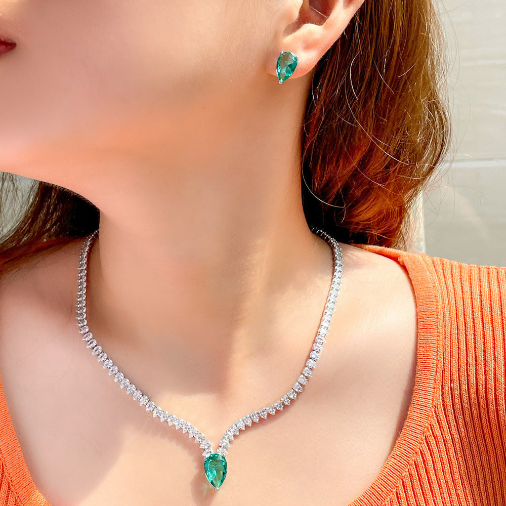 Simple Ins Korean-style ear studs, collar chain, slimming effect, zirconia two-piece set earrings, pendant necklace