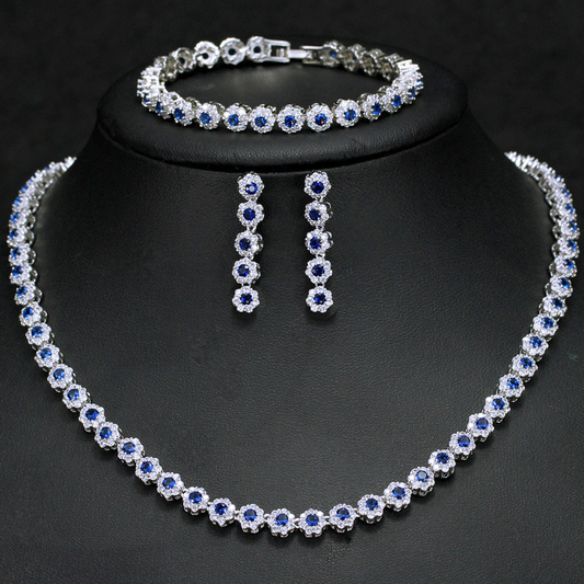 European and American elegant and stylish bridal set consisting of earrings necklace and bracelet. 3A zirconia and platinum necklace