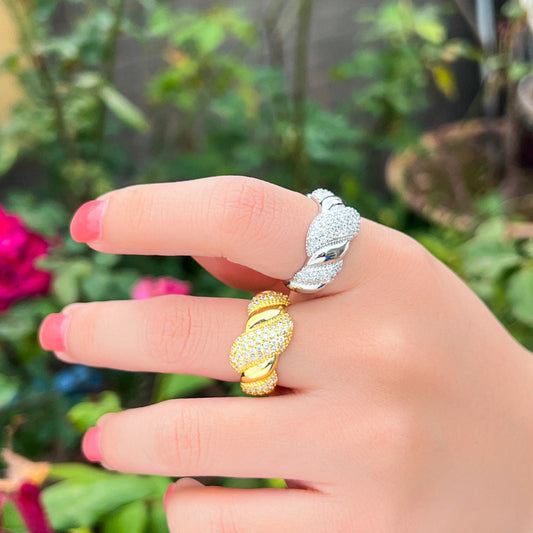 French-style minimalist marlax twisted zirconia open-end ring - a unique design for sophisticated women a ring suitable for live-streaming and hand jewelry
