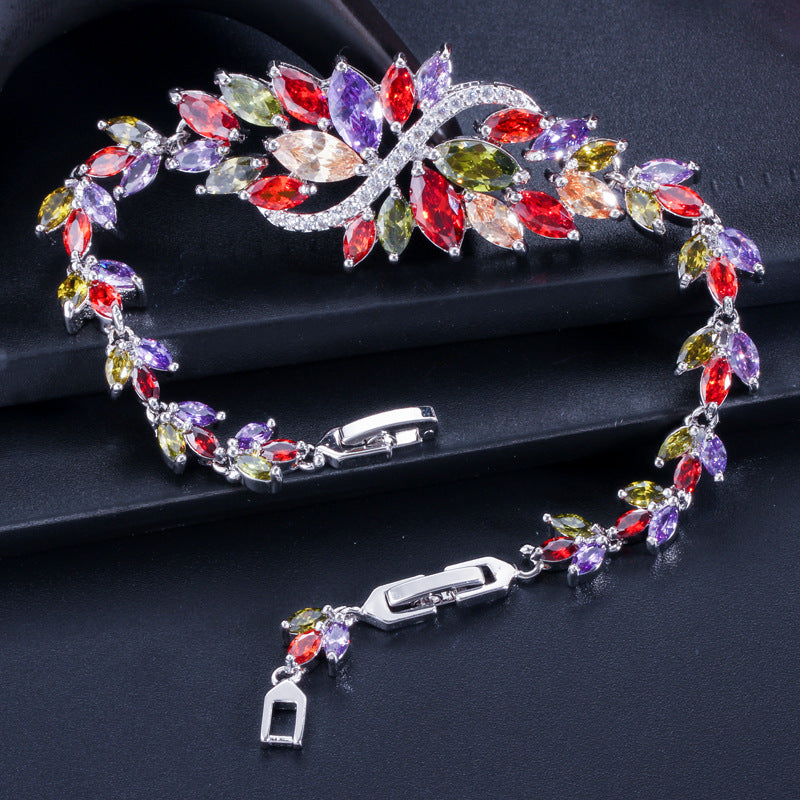 Ice Crystal Flower European-style Zircon Necklace - Full Diamond Engraved Jewelry - Multiple Colors