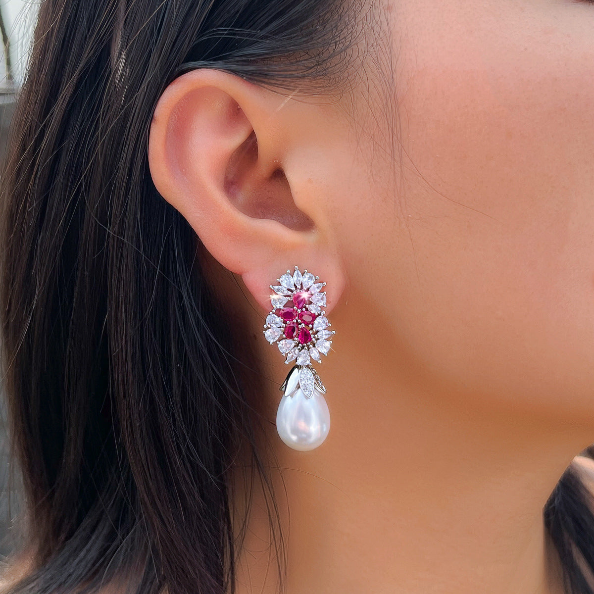 S925 silver needle European-style retro full-set zirconia and pearl stud earrings for women light luxury retro charm court style ear ornaments