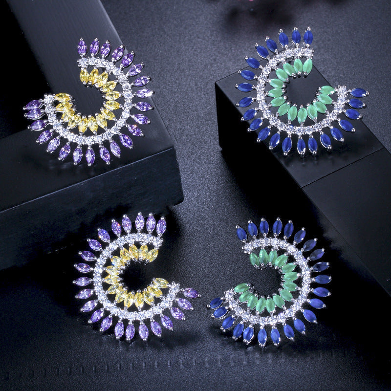 Korean-style earrings - Fashionable and versatile high-end and shiny zirconia earrings personalized diamond-studded Korean ear studs