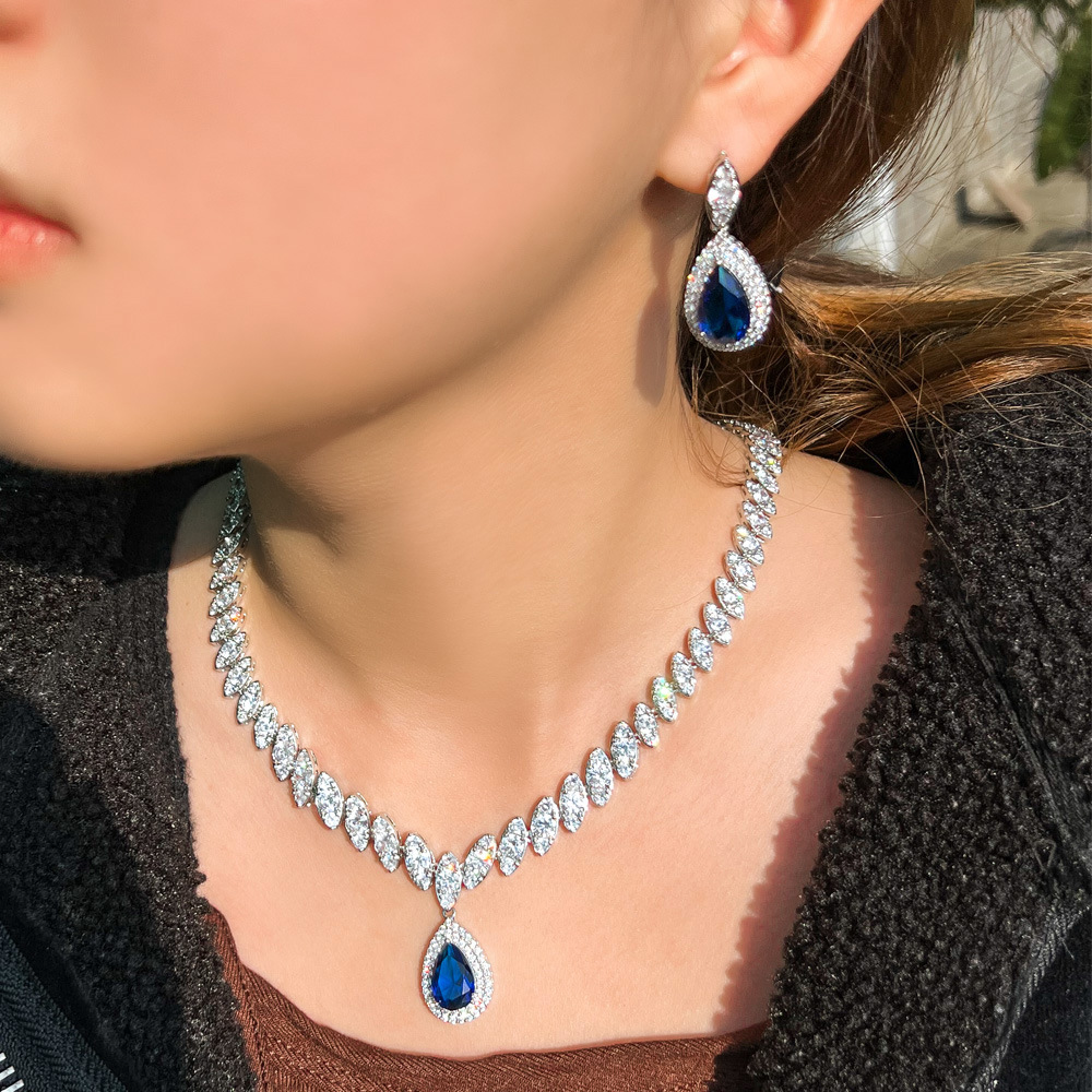 Korean version of the elegant bridal set. Environmentally friendly copper micro-set zirconia necklace earrings and chain Wedding dress accessory for banquets
