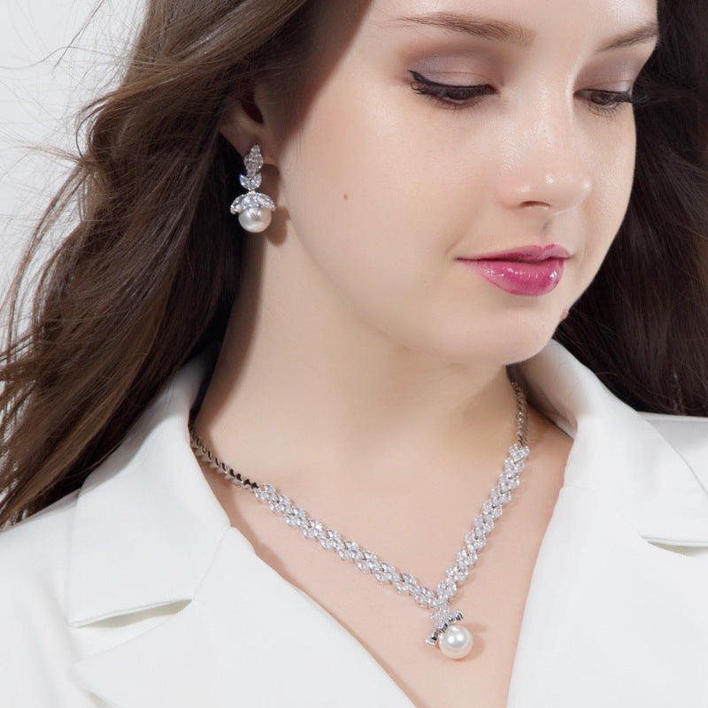 Japanese and Korean bride AAA zircon braceletshell pearl hand chain earrings and necklace set of three pieces