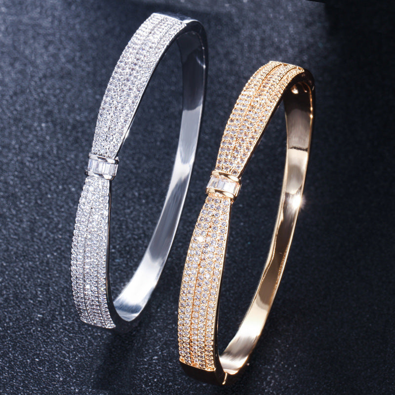 European and American minimalist bow-shaped zirconia bracelet fashionable and unique spring clasp wristband