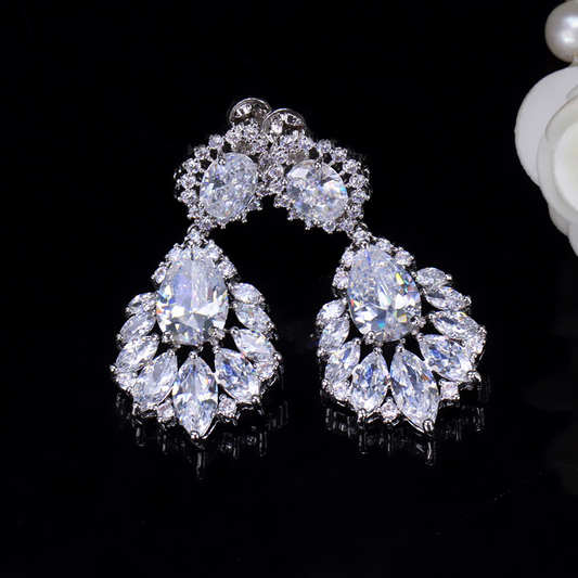 Fashion Drop 18K White Gold Zirconia Ear Clip - Popular in Europe and America Classic Style Bridal Earring - Earpiece Set