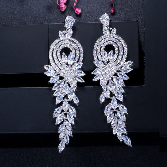 18K genuine gold electroplated long fringed earrings AAA zirconia with brilliant luster and diamond-studded earrings as a piece of jewelry