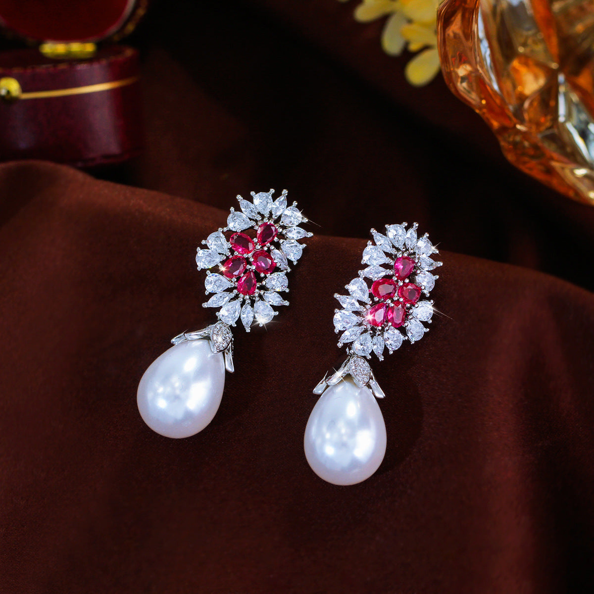 S925 silver needle European-style retro full-set zirconia and pearl stud earrings for women light luxury retro charm court style ear ornaments