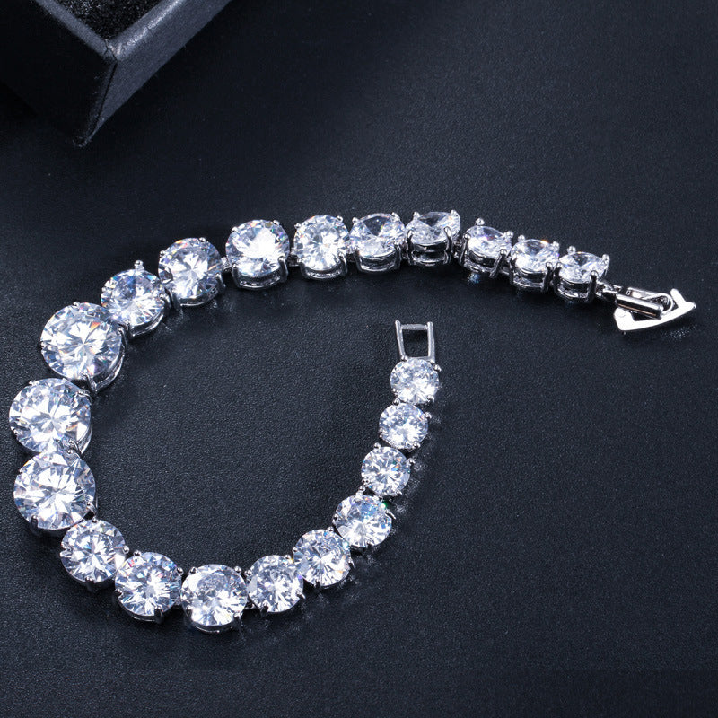 Korean version AAA zircon bracelet electroplated with 3 layers of 18 karat white gold High-end gift jewelry