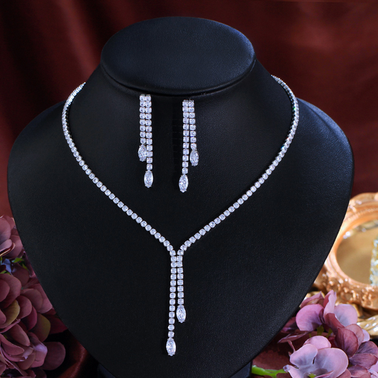 Dazzling Luxury Diamond-Encrusted Necklace and Earrings for Evening Wedding Bridal Accessories Set with Flowing Tassels and Elegant Charm Party Zircon Set