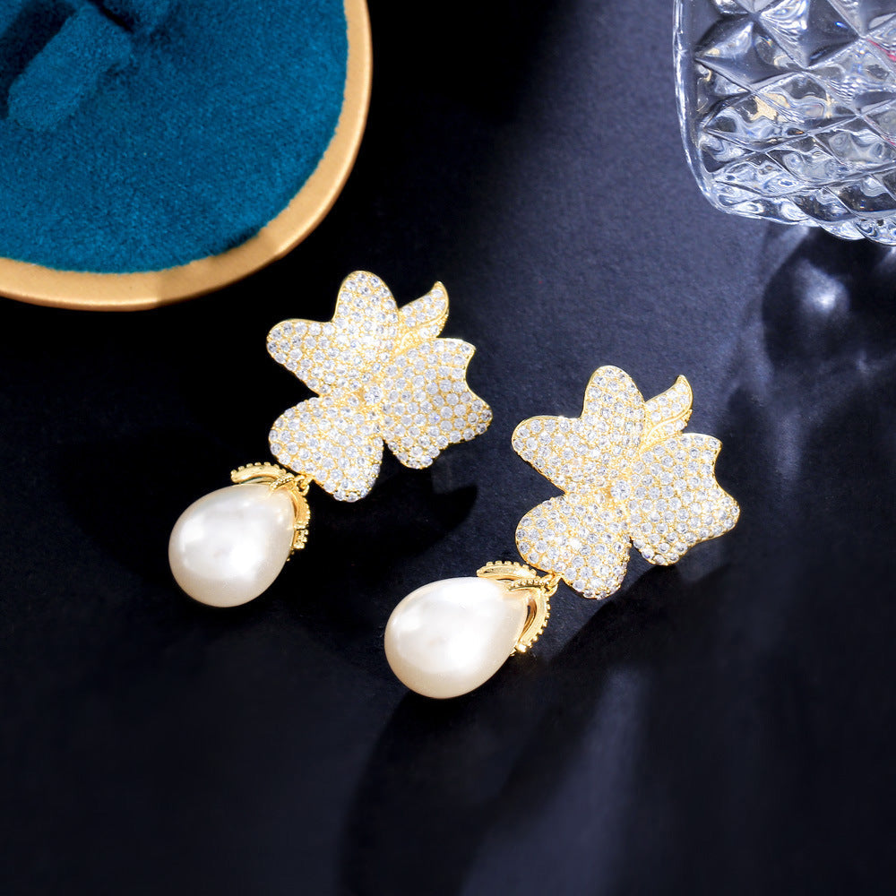S925 silver jewelry - Korean Dongdaemun high-end style zircon flower-shaped pearl earrings - unique and exclusive ultra-bright earrings and stud earrings