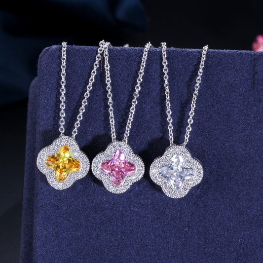 Korean version of micro-set zirconia pendant - Four-leaf clover necklace - Lucky grass accessory