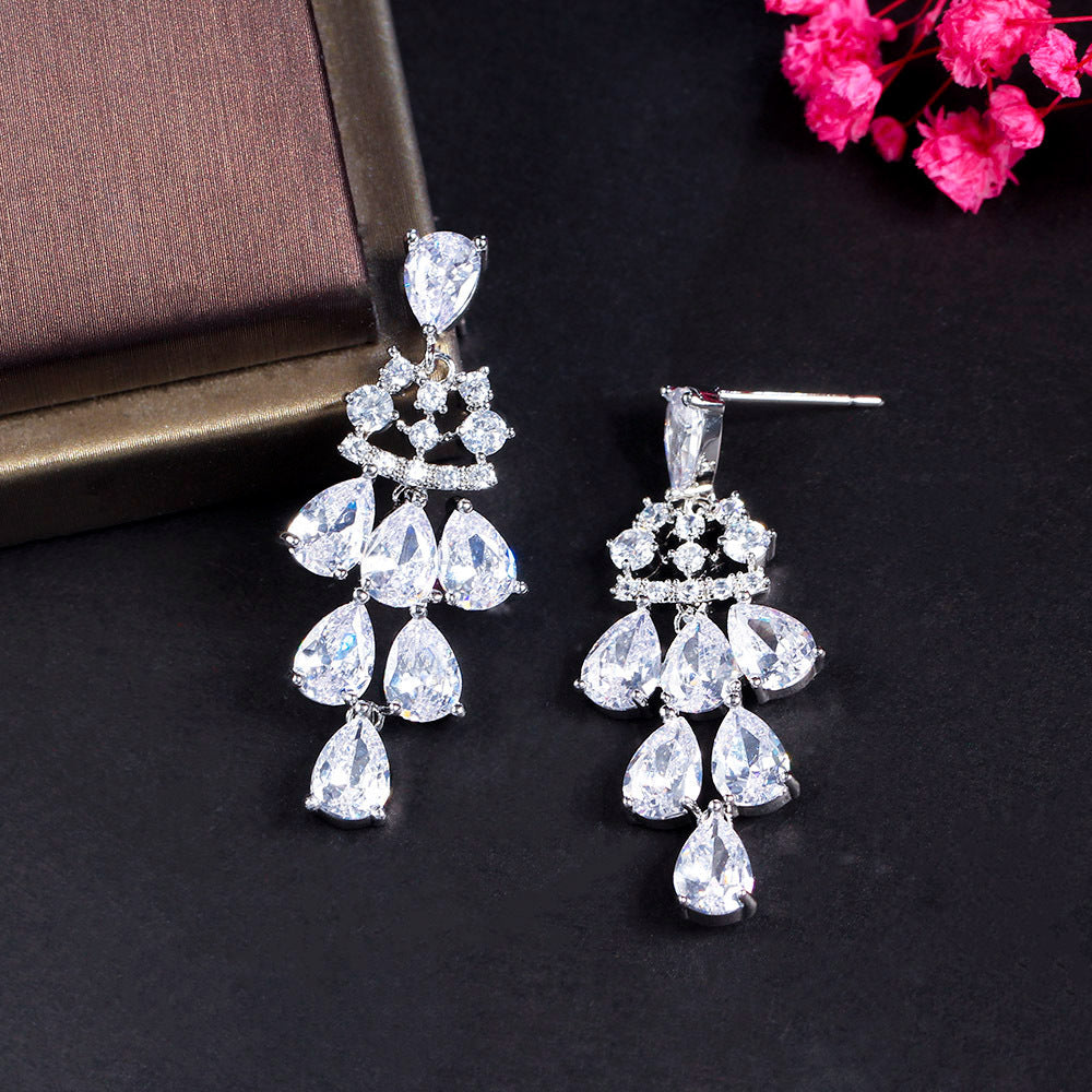 European and American fashion drop-shaped zirconia earrings for elegant women Perfect accessory for a group of friends' formal evening dress