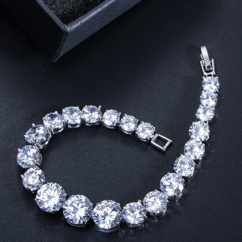 Korean version AAA zircon bracelet electroplated with 3 layers of 18 karat white gold High-end gift jewelry
