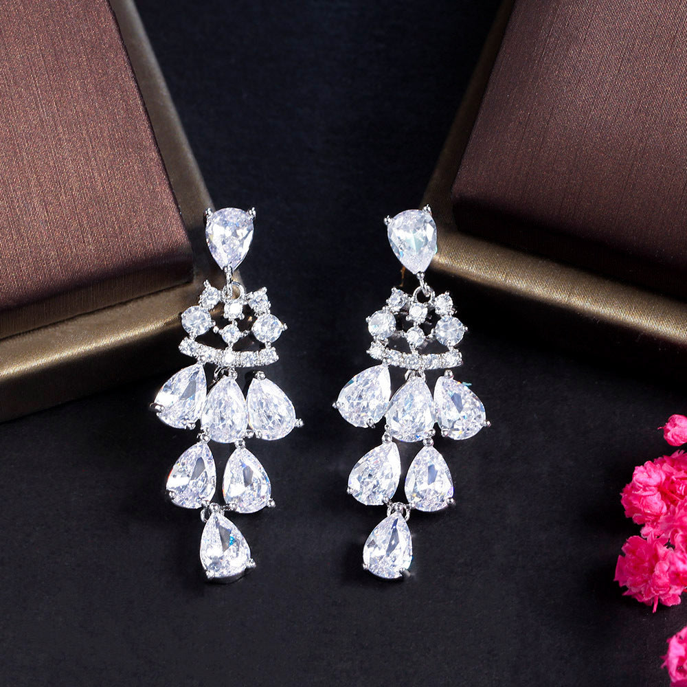 European and American fashion drop-shaped zirconia earrings for elegant women Perfect accessory for a group of friends' formal evening dress