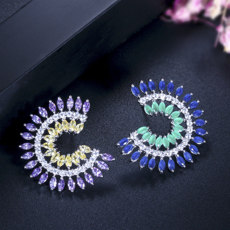 Korean-style earrings - Fashionable and versatile high-end and shiny zirconia earrings personalized diamond-studded Korean ear studs