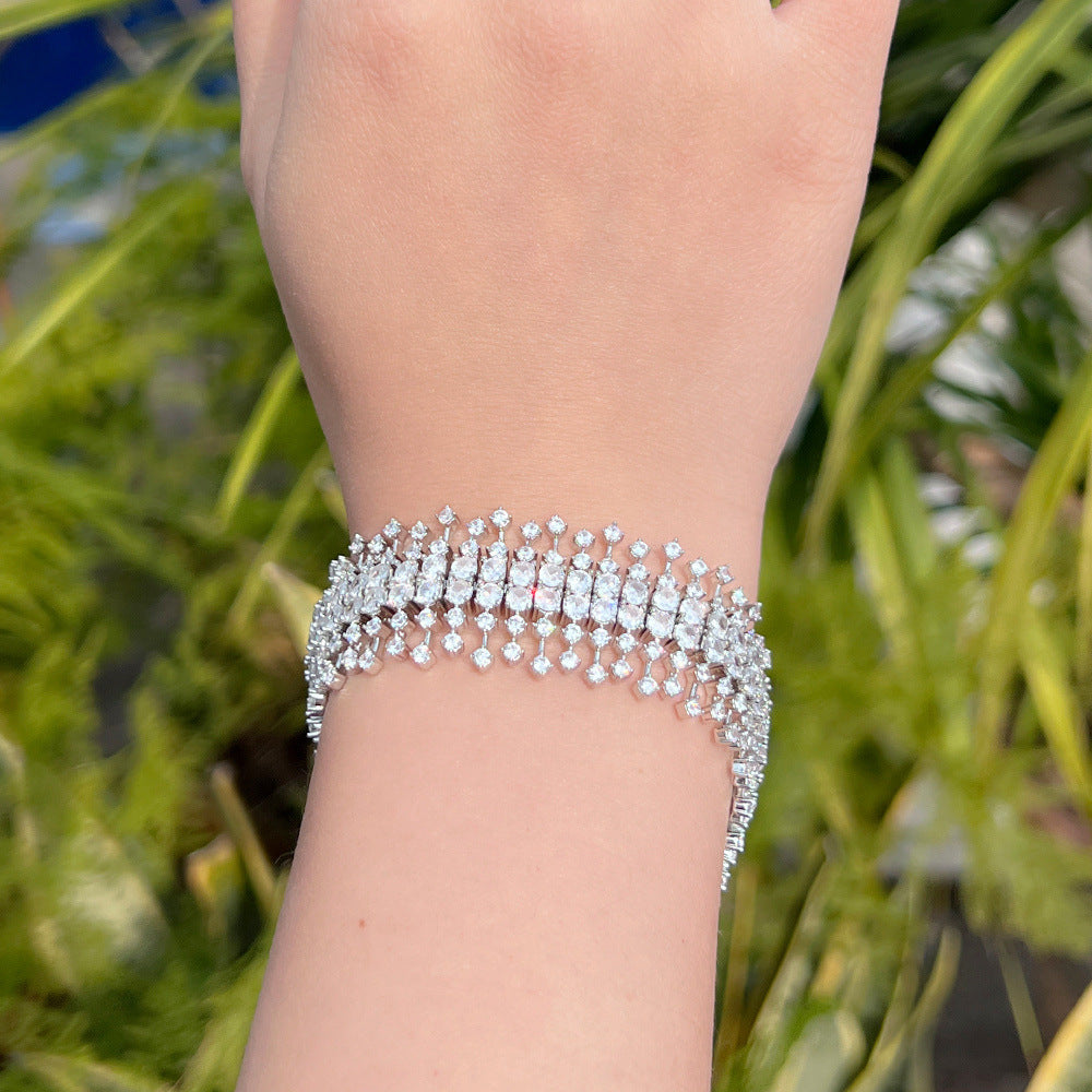 Luxury-Style Heavy-duty Brass Zirconium Stone Bracelet with Glittering Multi-Layered Full-Diamonds for Ladies Elegant Banquet Dress Accessories Handwear Items