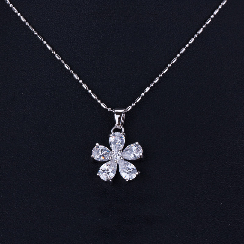 Newly launched bestseller - European and American fashionable jewelry small chain set - women's necklace and earrings set