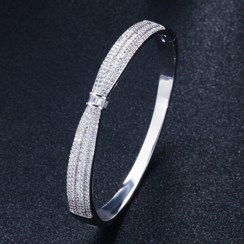 European and American minimalist bow-shaped zirconia bracelet fashionable and unique spring clasp wristband
