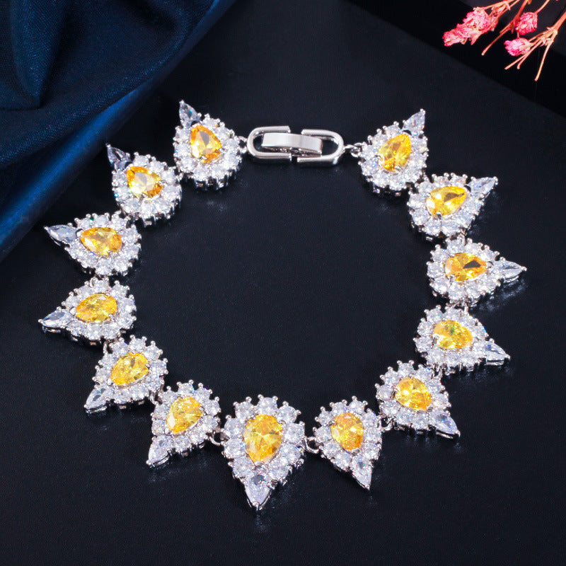Korean version of luxury light-weight jewelry with full diamonds and zirconium stones fashionable women's electroplated white gold bracelet