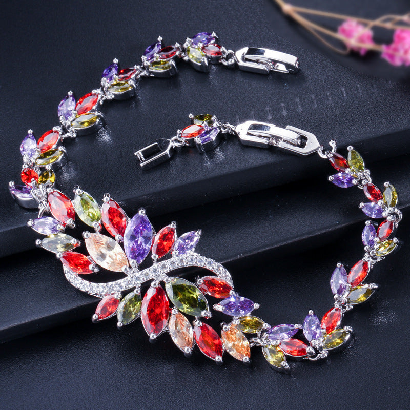 Ice Crystal Flower European-style Zircon Necklace - Full Diamond Engraved Jewelry - Multiple Colors