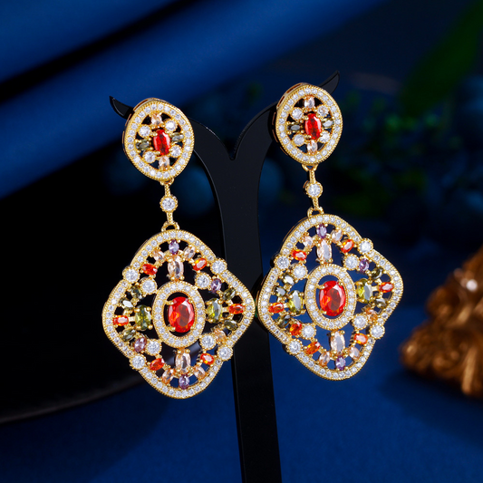 Retro luxury court-style diamond-encrusted earrings luxurious colored zirconia earrings elegant jewelry for the Rulie street shoot and fashion show accessories