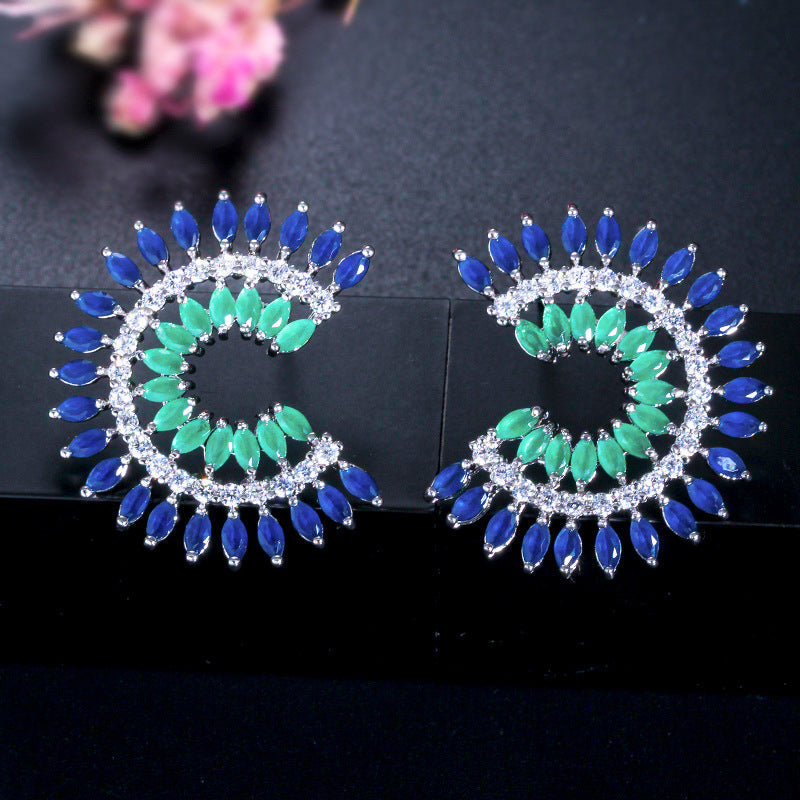 Korean-style earrings - Fashionable and versatile high-end and shiny zirconia earrings personalized diamond-studded Korean ear studs