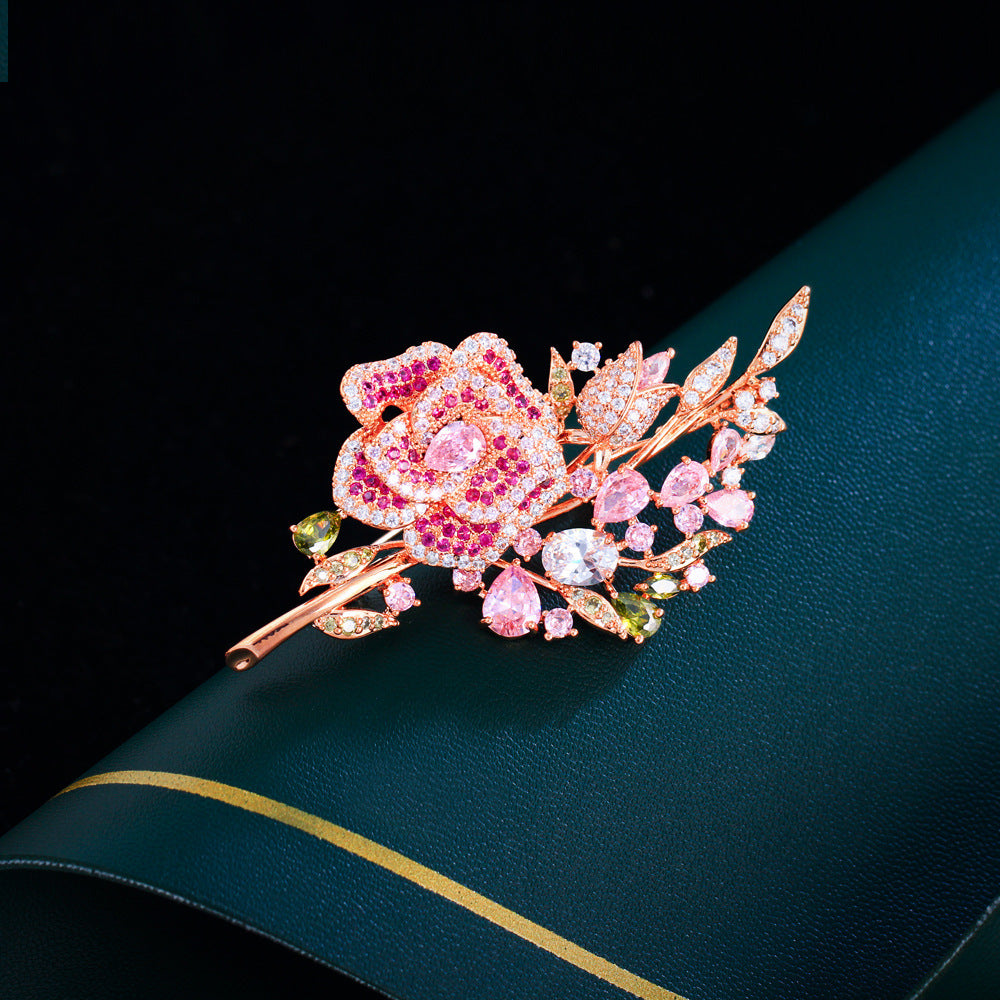 Korean luxury casual pink zirconium rose bouquet brooch brooch with tiny zirconium gemstones zirconium flower pin for evening dress accessories