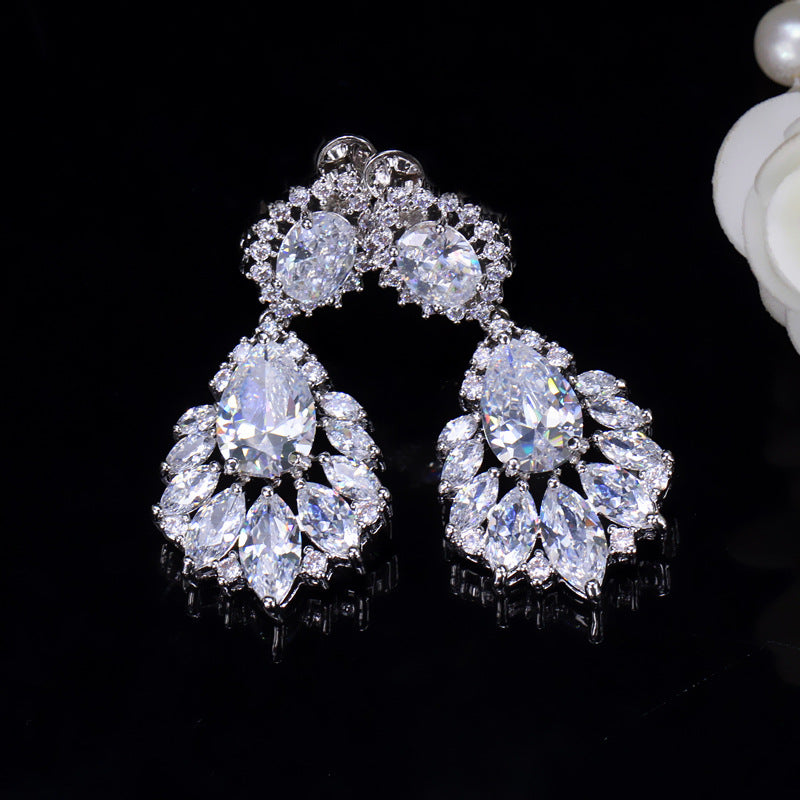 Fashion Drop 18K White Gold Zirconia Ear Clip - Popular in Europe and America Classic Style Bridal Earring - Earpiece Set