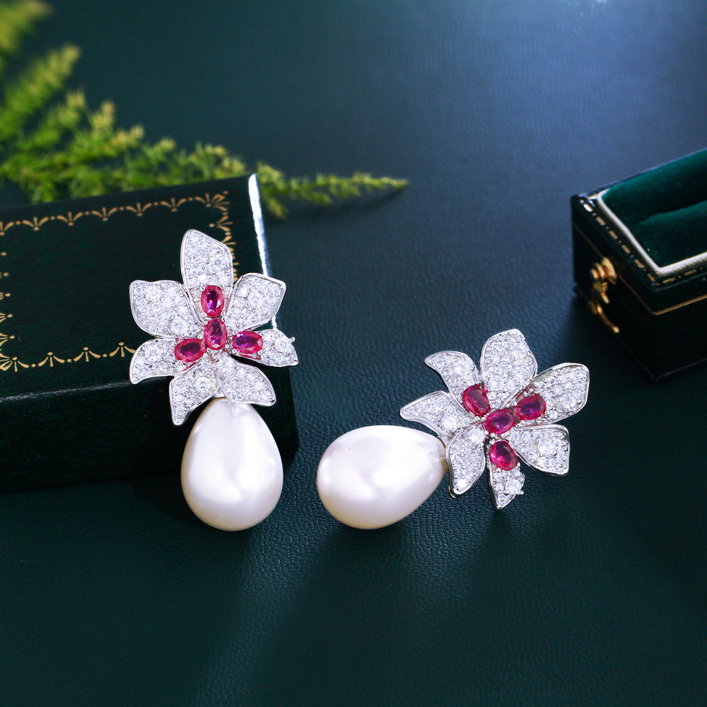 Luxury-sleek and sweet zircon flower and pearl earrings made of S925 silver with an elegant and sophisticated touch suitable for high-class ladies and versatile accessories