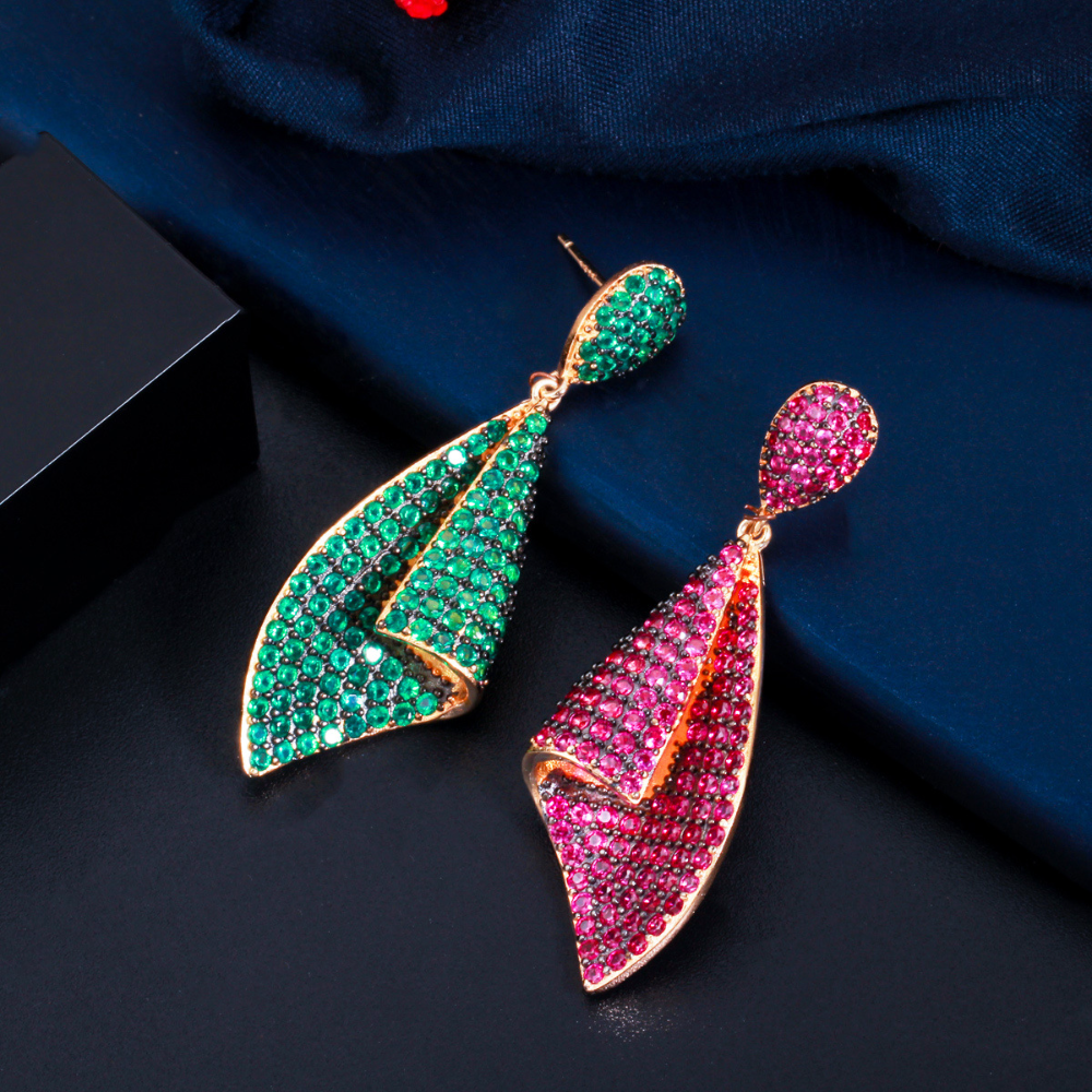 European and American creative micro-set zirconia geometric shape S925 silver needle petal earrings elegant and refined jewelry pieces