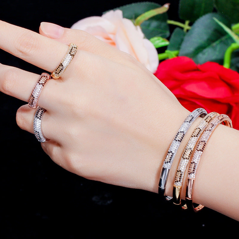 Hot-selling new minimalist and exquisite diamond-zirconia ring Environmentally friendly copper electroplated color-lasting accessory