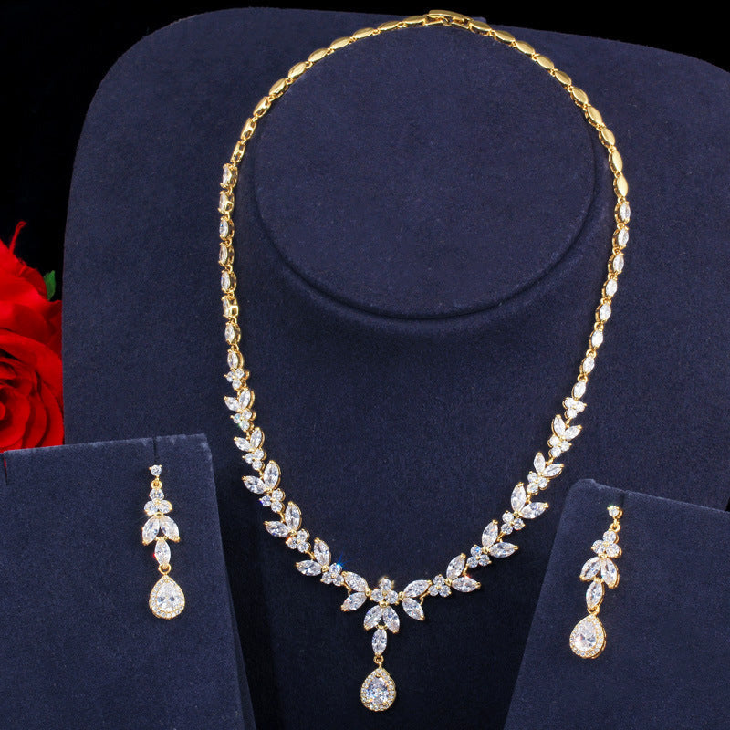Korean-style bridal set - dazzling zircon necklace and earrings - a simple and exquisite wedding banquet fashion accessory