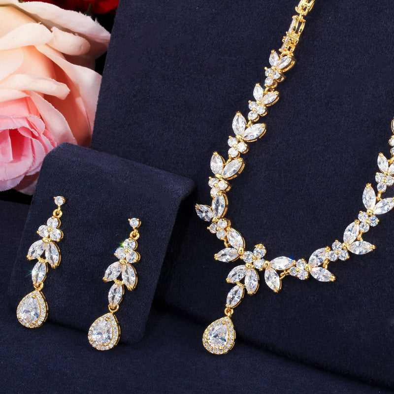 Korean-style bridal set - dazzling zircon necklace and earrings - a simple and exquisite wedding banquet fashion accessory