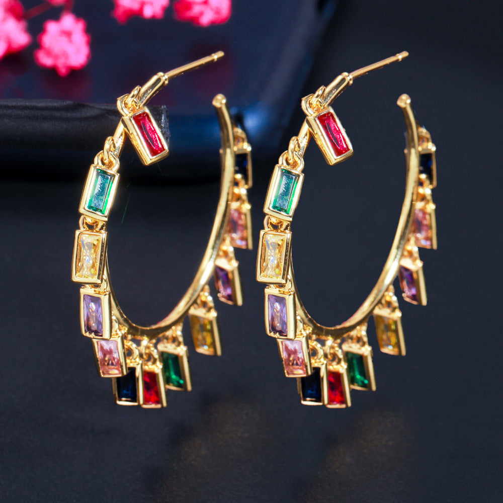 European and American fashionable jewelry - colorful zirconia geometric-shaped earrings stylish and unique copper-plated 18K gold C-shaped earrings
