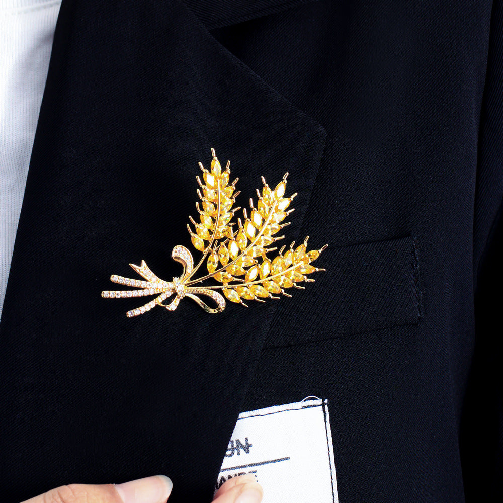 Korean fashion luxury gold-filled diamond-studded wheat ear brooch for formal dress coat overcoat jacket accessory corsage zircon pin
