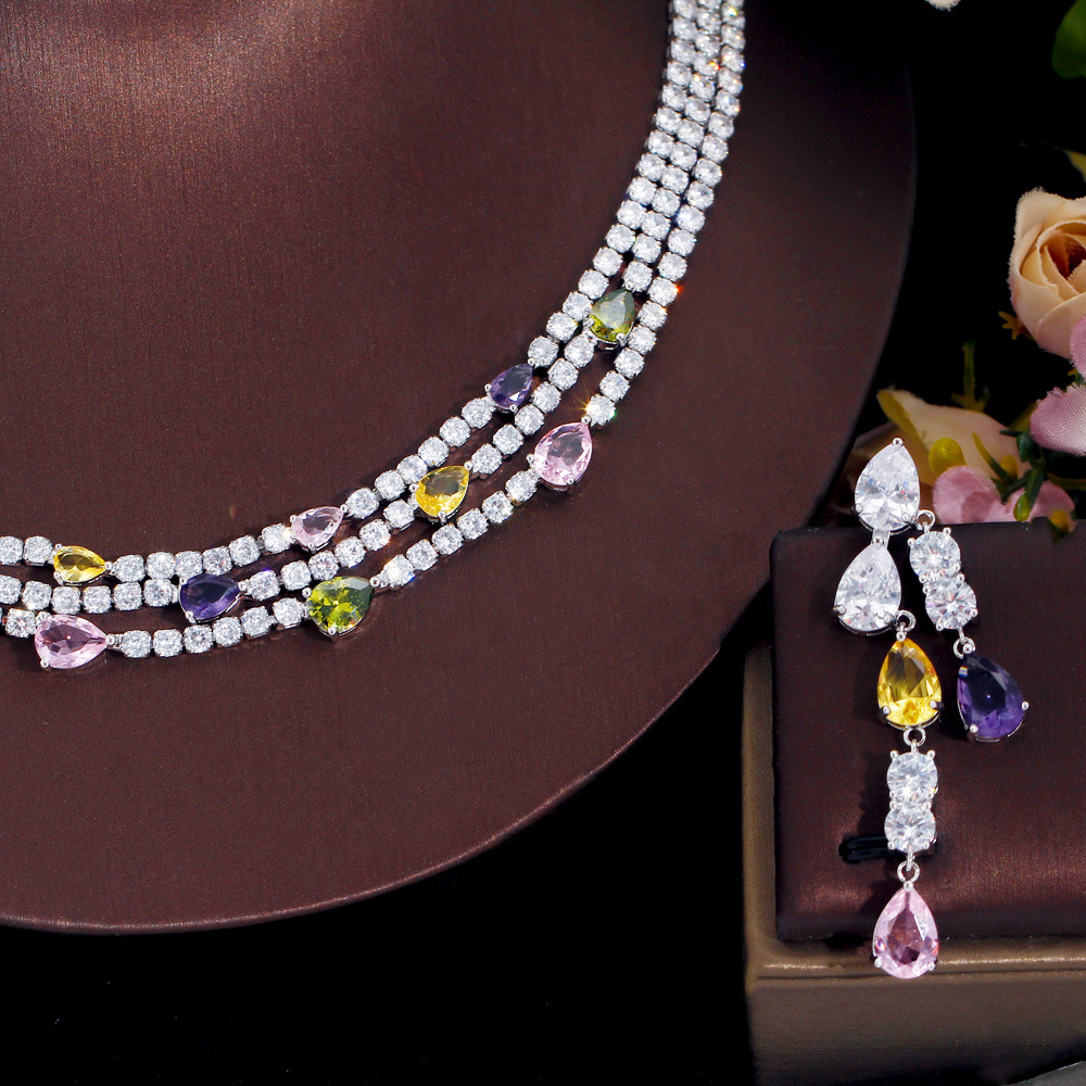 French-style minimalist luxury diamond evening dress necklace with multiple layers of diamond drop collar chain earrings and chain bracelet set