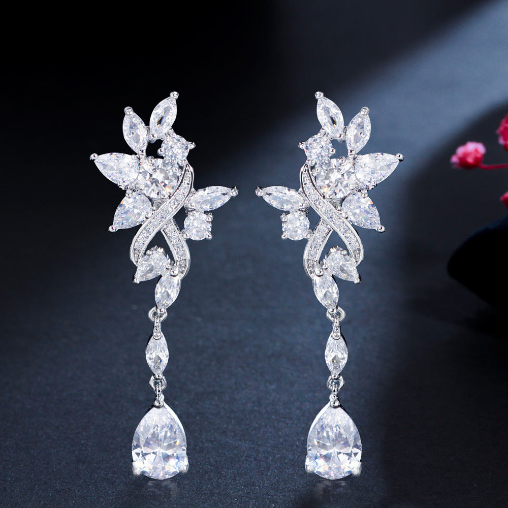 European style long luxurious leaf-shaped drop women's earrings with zircon gemstones