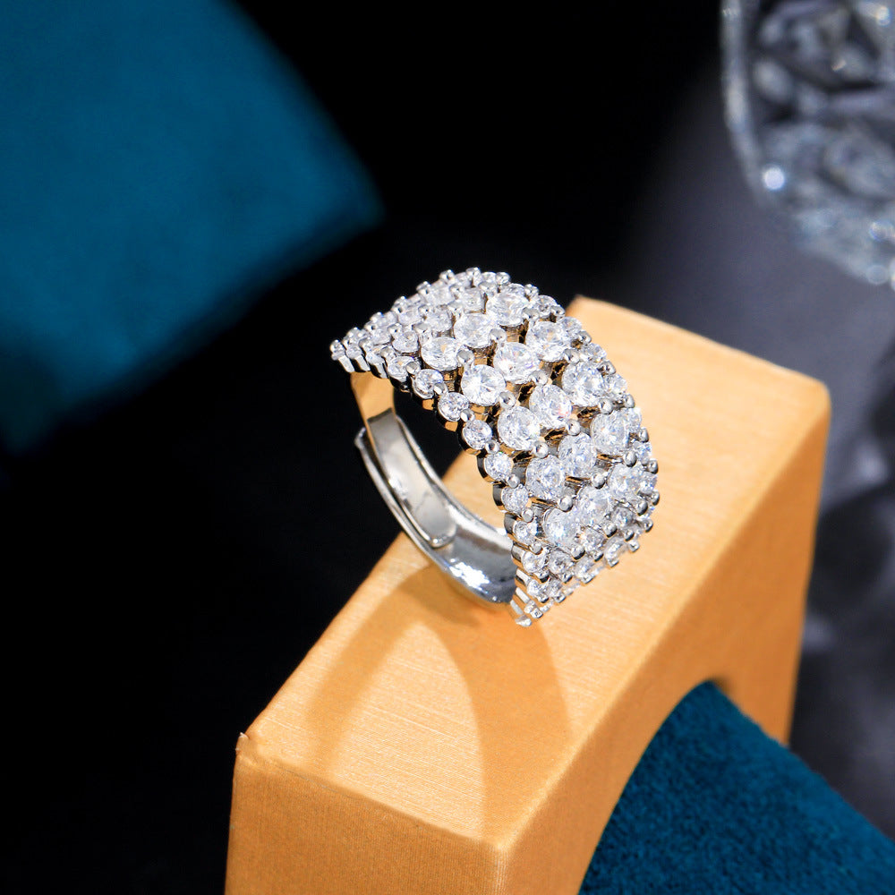 Luxurious retro ultra-bright open ring with full diamonds - a rare and popular online live-streaming accessory featuring zirconium rings