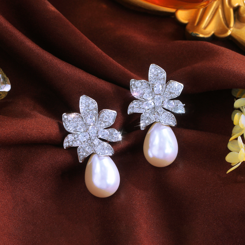 S925 silver needle new style zirconium flower pearl earrings - luxurious and exquisite high-end and sophisticated with a charming and versatile style for all occasions Ear pendants and earrings