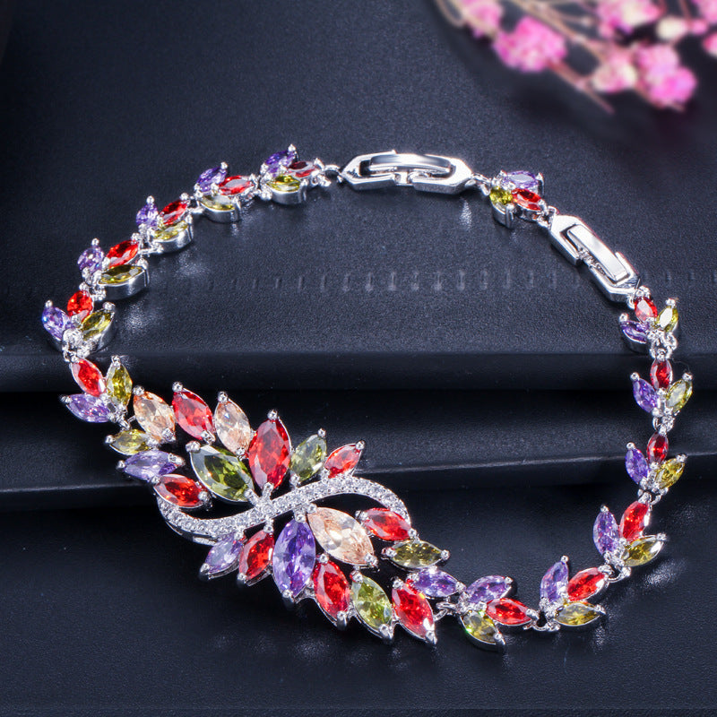 Ice Crystal Flower European-style Zircon Necklace - Full Diamond Engraved Jewelry - Multiple Colors