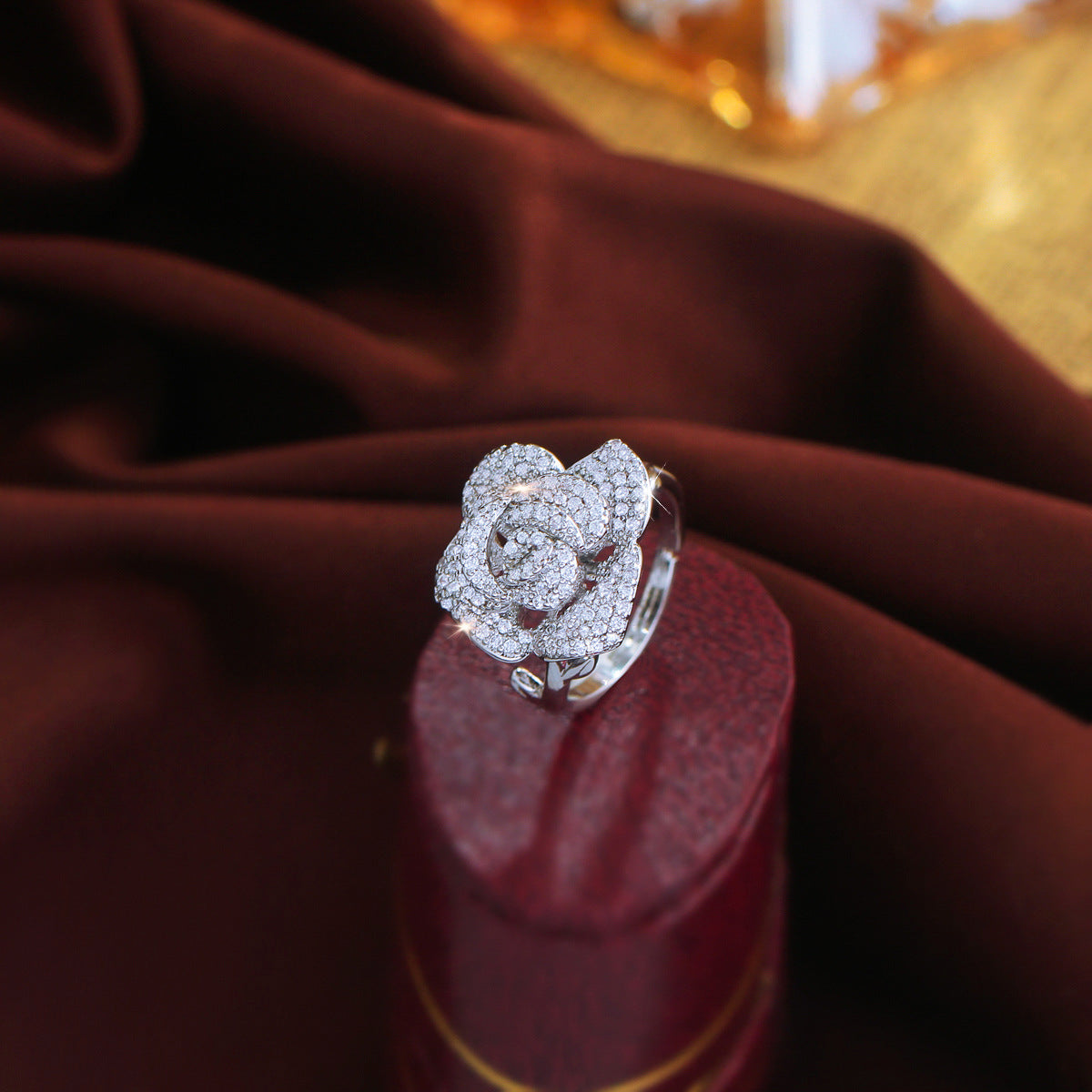 Three-dimensional camellia flower set with diamonds ring for the index finger of the female retro-style rose flower zircon jewelry accessory