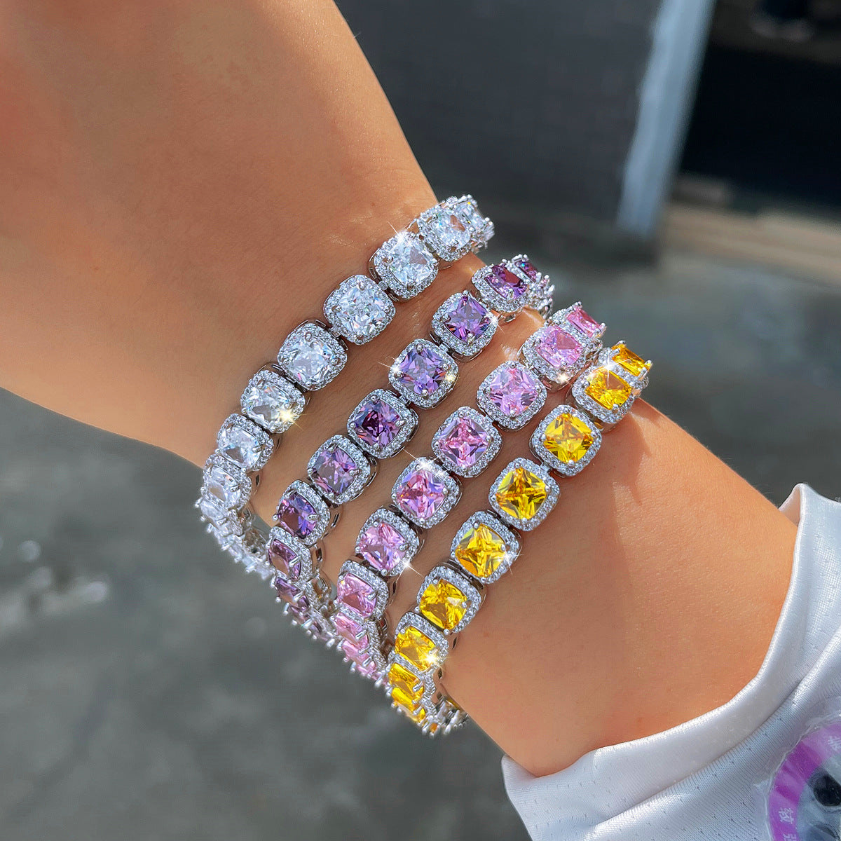 Fashionable and luxurious square sugar-shaped diamond-zirconia bracelet for women featuring unique style and versatile compatibility high-end evening dress jewelry item