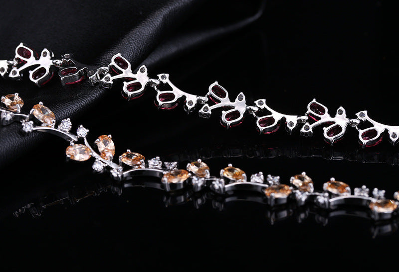 Korean version hand accessories.Korean-style fashionable 18K white gold zirconium bracelet for women